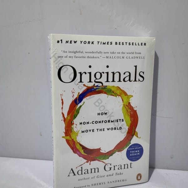 English Version Originals Deviant How People Who Do Not Play Cards According To Common Sense Change The World By Adam Grant Book