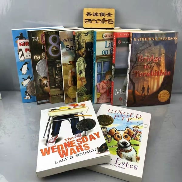 A full set of 10 English original Newbery Literary Prize Works Bridge of Wonderland Time Wrinkle and other works books
