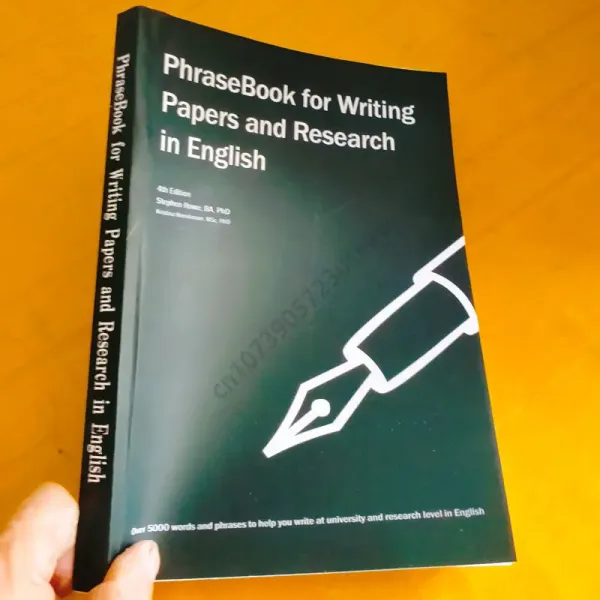 Original English Version PhraseBook for Writing Papers and Research In English 4th Study English Books for Teenager
